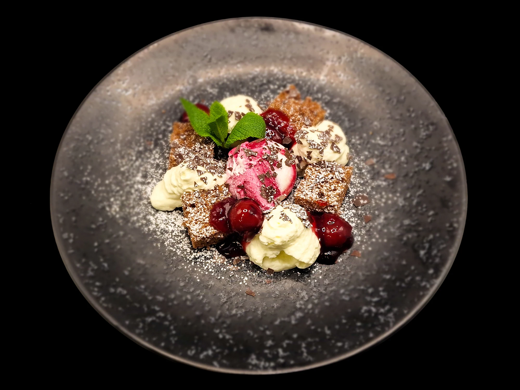 Hotel Sonne Baiersbronn: Dessertvariation mit Eis und Früchten